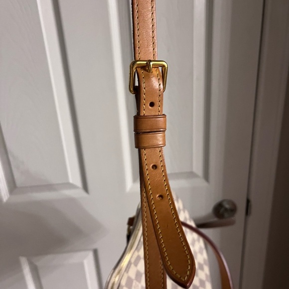 EXCLUSIVE & DISCONTINUED LOUIS VUITTON LYMINGTON DAMIER AZUR BAG - Picture 12 of 13